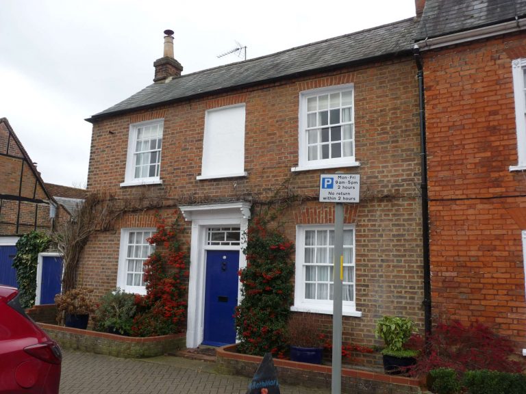 High St. No. 32 Redbourn VIllage Online