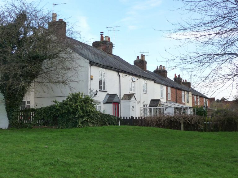 Lamb Lane Old Cottages & Shepherds Row Redbourn VIllage Online